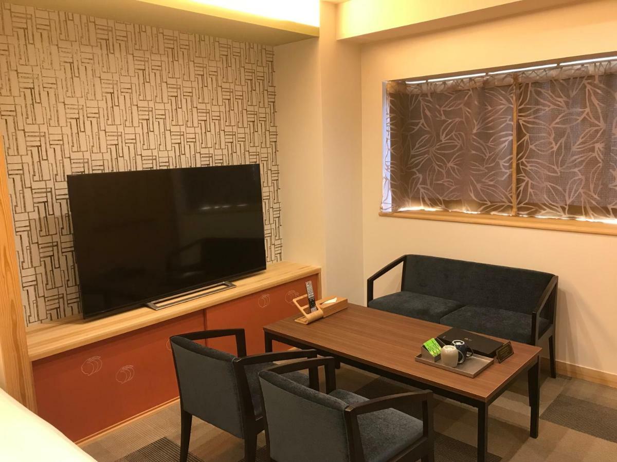 Hotel Yururito Oszaka Kültér fotó
